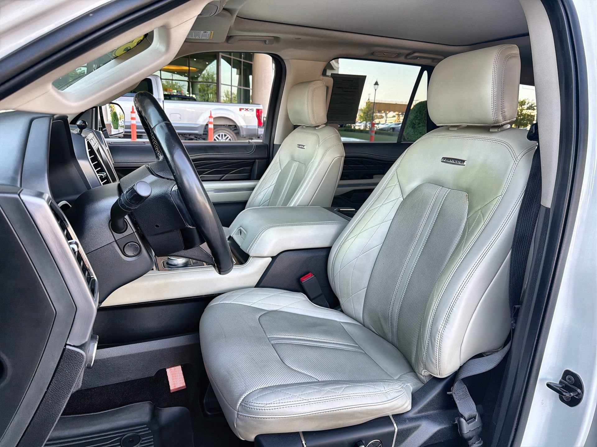 Certified 2020 Ford Expedition Platinum RWD image 11