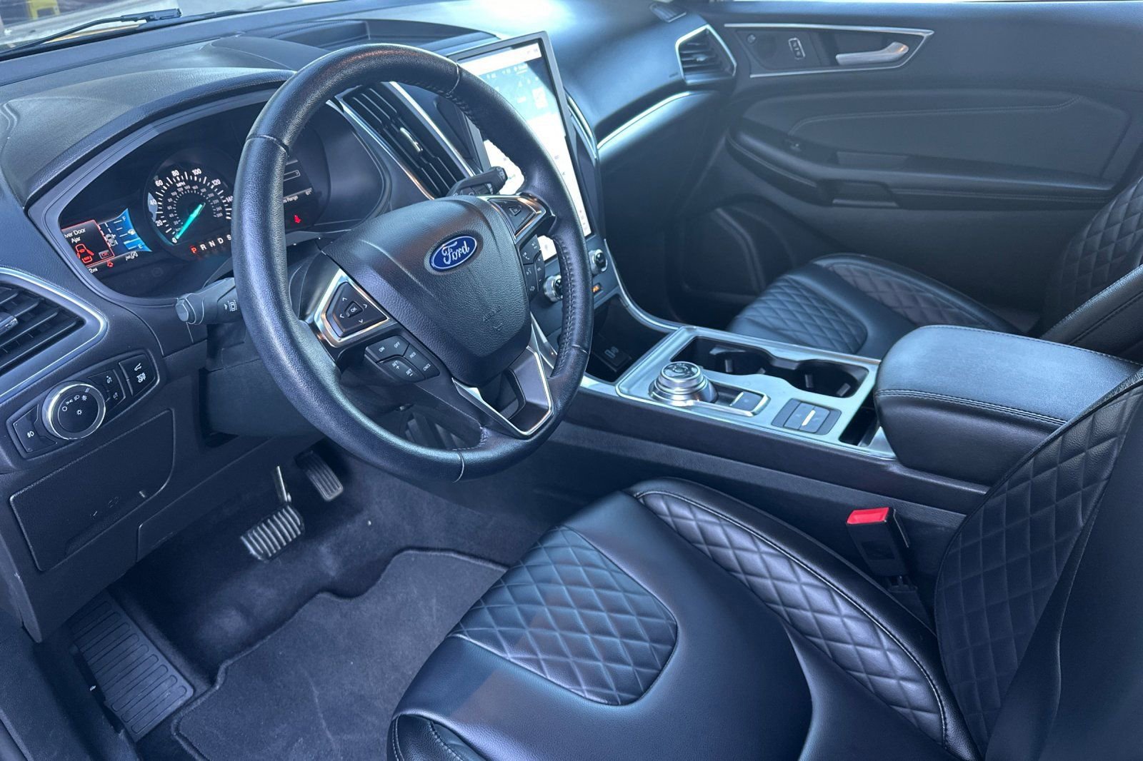 Certified 2024 Ford Edge Titanium image 12