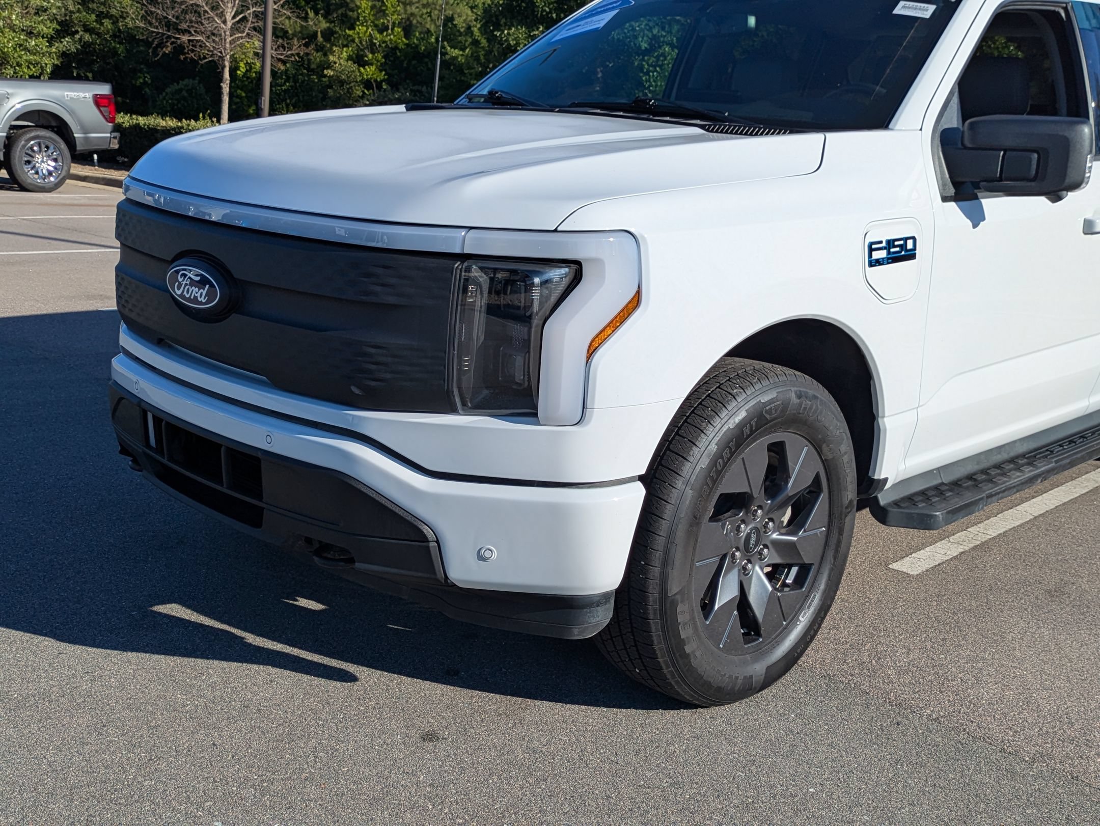 Certified 2025 Ford F150 Lightning Flash AWD/4WD image 10