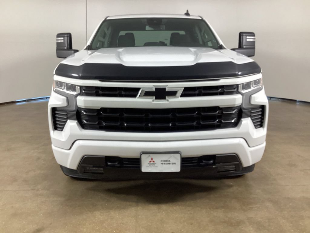 Used 2023 Chevrolet Silverado 1500 RST AWD/4WD image 3