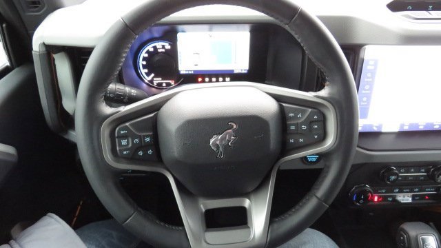 Certified 2022 Ford Bronco Badlands w/ Sasquatch Package image 21