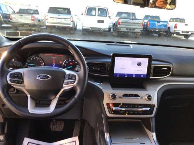 Certified 2023 Ford Explorer XLT w/ Equipment Group 202A image 10