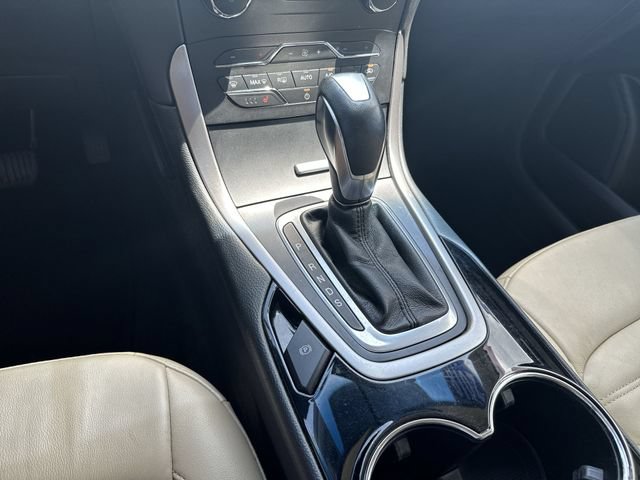 Certified 2018 Ford Edge SEL w/ Equipment Group 201A FWD image 21