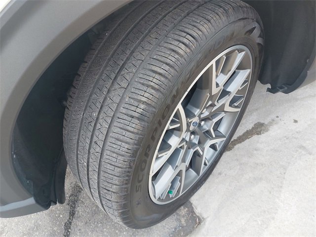 Certified 2025 Ford Explorer Platinum w/ Ultimate Package image 31