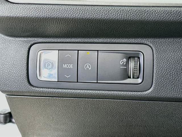 Used 2026 Chevrolet Traverse LT w/ Midnight/Sport Edition FWD image 27