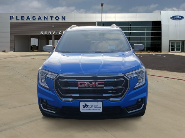 Used 2024 GMC Terrain AT4 w/ Infotainment Package II AWD/4WD image 8