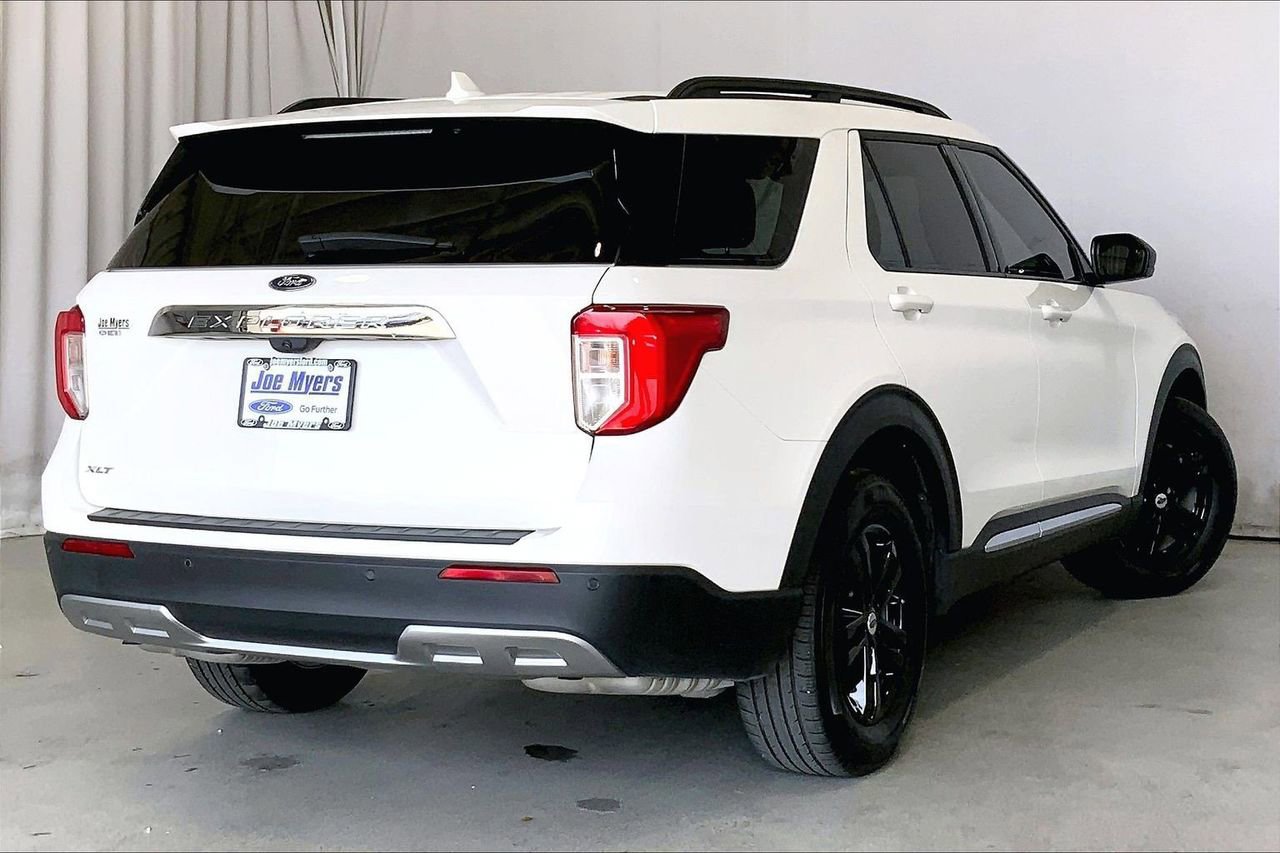 Certified 2024 Ford Explorer XLT w/ Equipment Group 202A image 4
