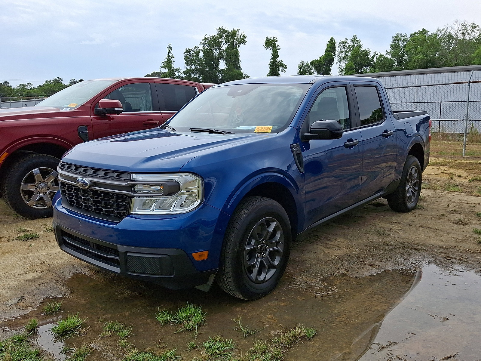Certified 2024 Ford Maverick XLT w/ XLT Luxury Package FWD image 2
