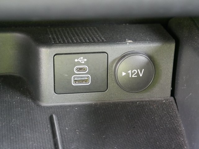 Certified 2025 Ford Escape ST-Line AWD/4WD image 24