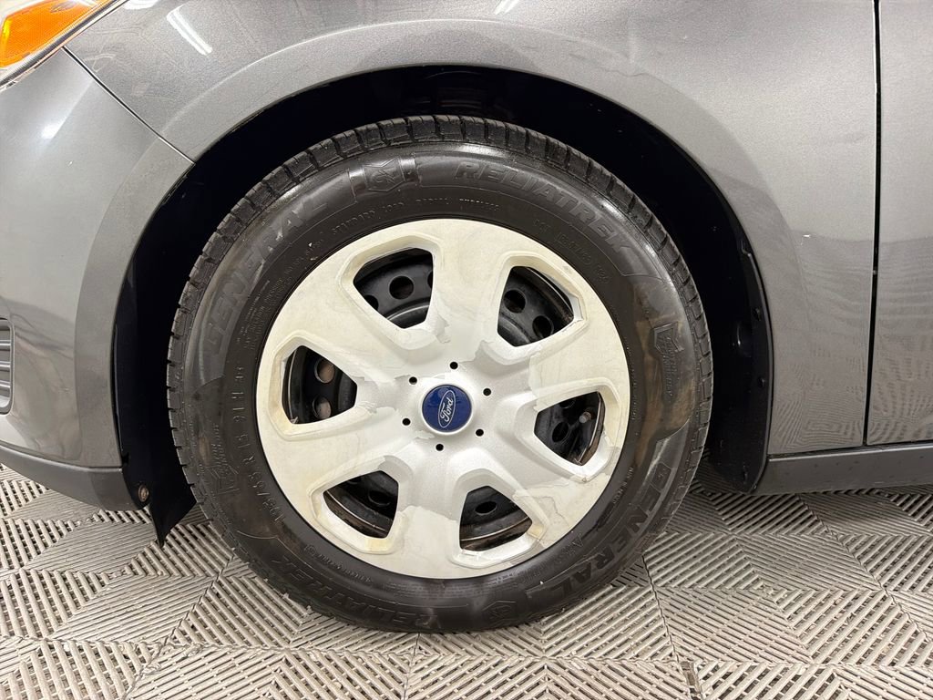 Certified 2018 Ford Focus S FWD image 13