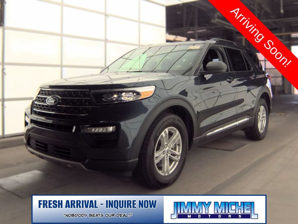 Certified 2024 Ford Explorer XLT w/ Equipment Group 202A AWD/4WD image 2