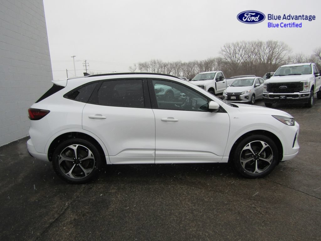 Certified 2023 Ford Escape ST-Line Select w/ Tech Pack #2 AWD/4WD image 8