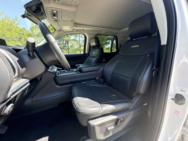 Certified 2025 Ford Expedition Platinum AWD/4WD image 11