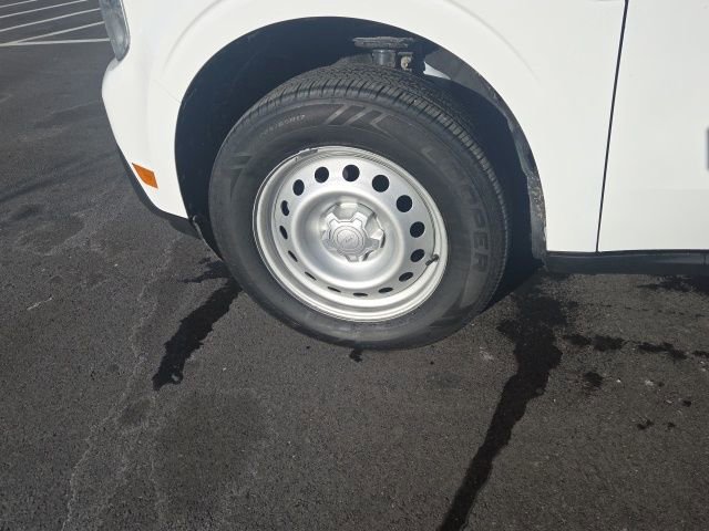 Certified 2022 Ford Maverick XL image 12