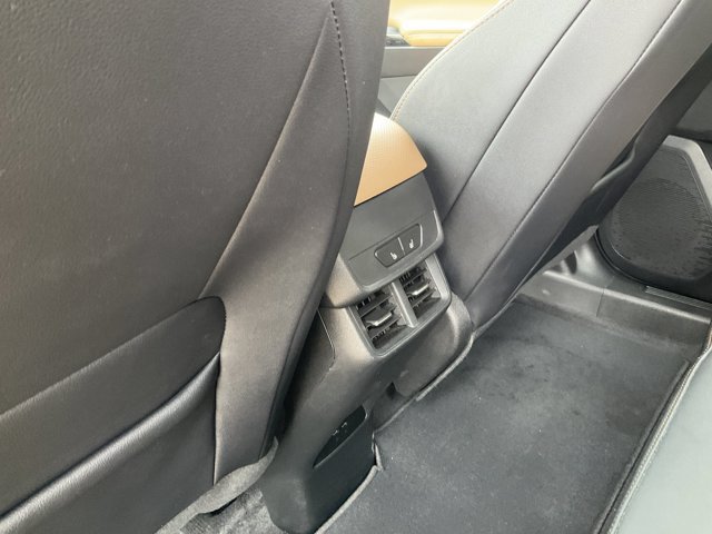 Used 2025 Chevrolet Equinox ACTIV w/ Safety and Technology Package FWD image 10