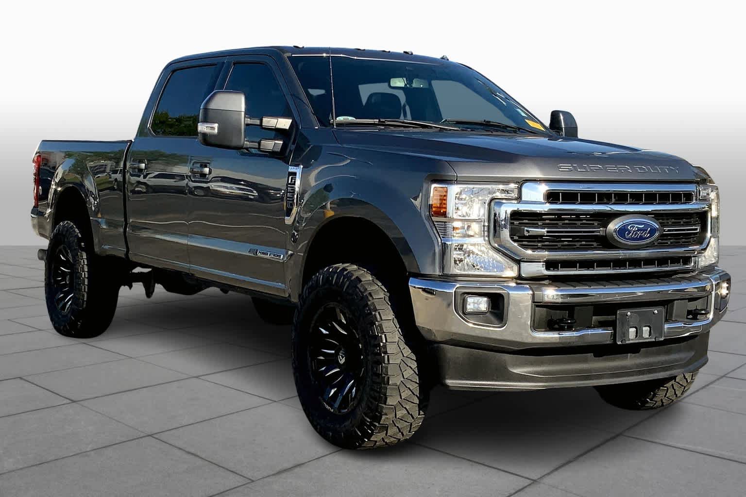 Certified 2022 Ford F250 Lariat w/ Lariat Ultimate Package AWD/4WD image 3