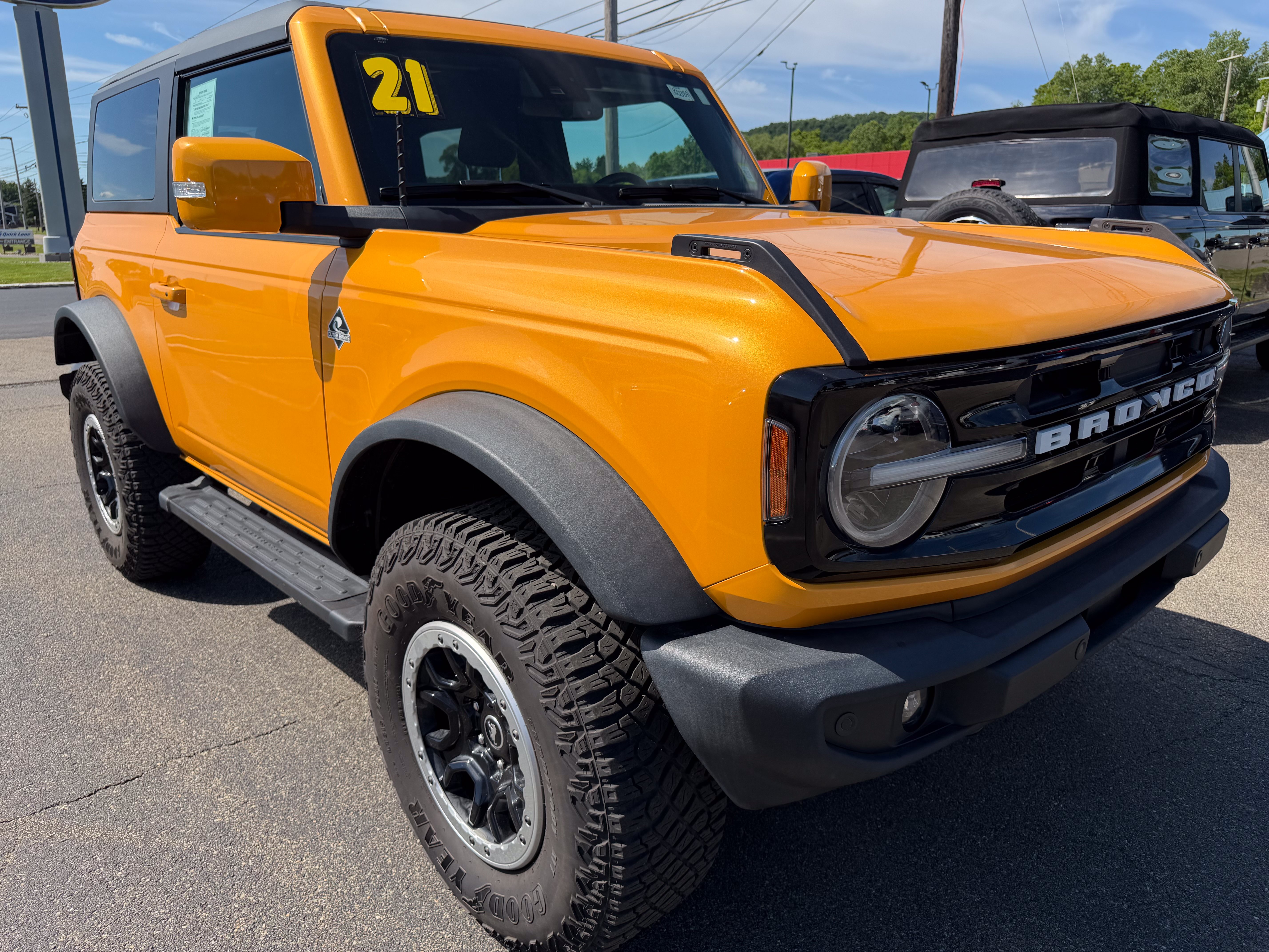 Certified 2021 Ford Bronco Outer Banks w/ Sasquatch Package