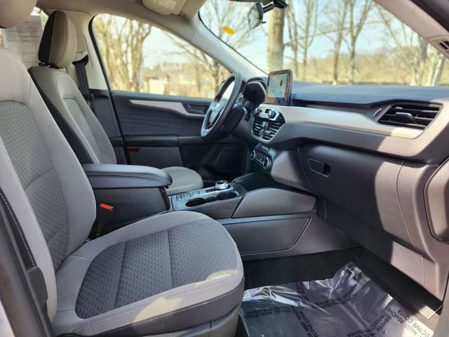 Certified 2022 Ford Escape SE w/ Cold Weather Package image 11