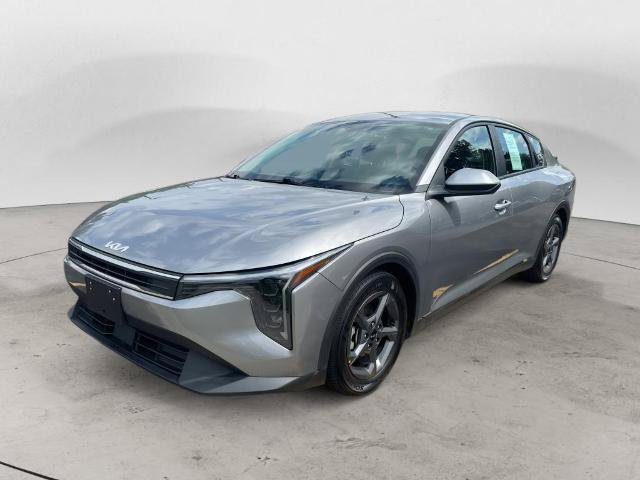 Used 2025 Kia K4 FWD image 1