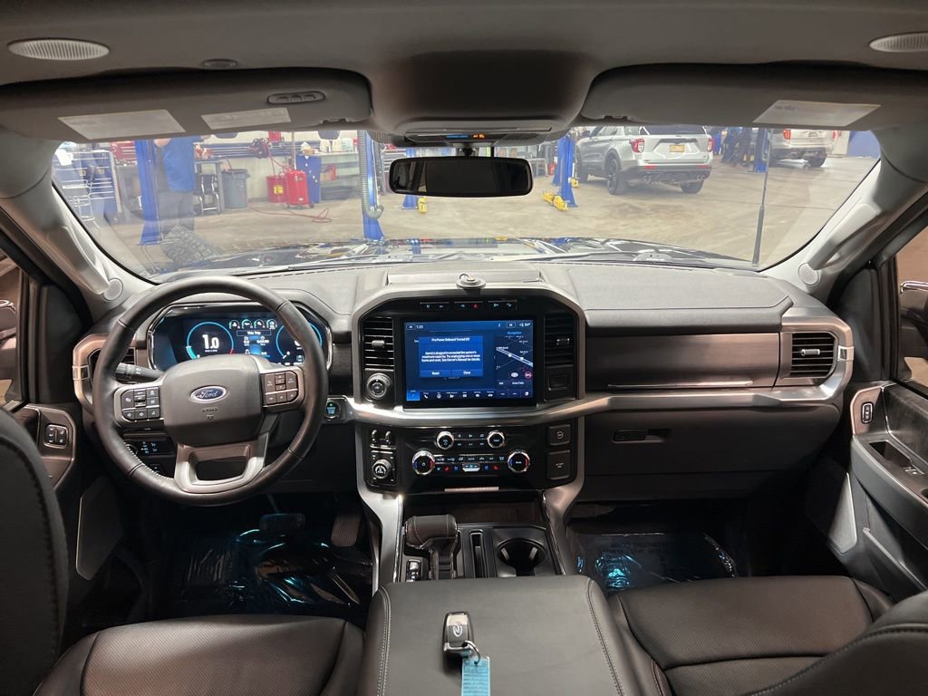 Certified 2022 Ford F150 Lariat w/ Equipment Group 502A High image 15