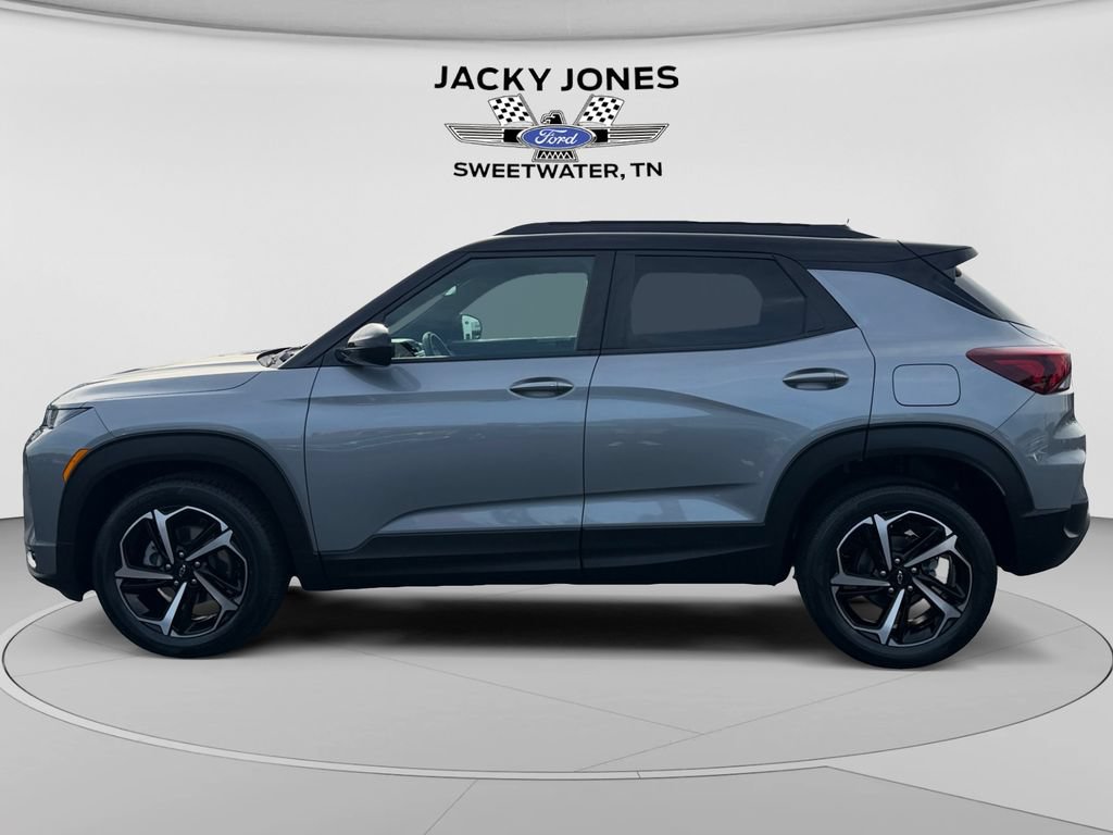 Used 2023 Chevrolet TrailBlazer RS w/ Convenience Package FWD image 2