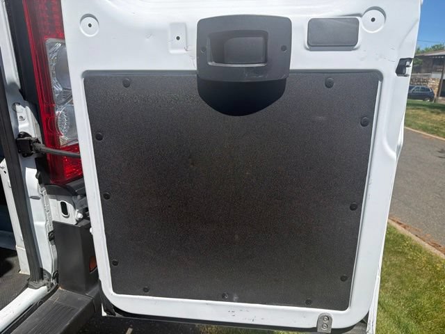 Used 2025 RAM ProMaster 2500 w/ U-Haul Equipment Group FWD image 18