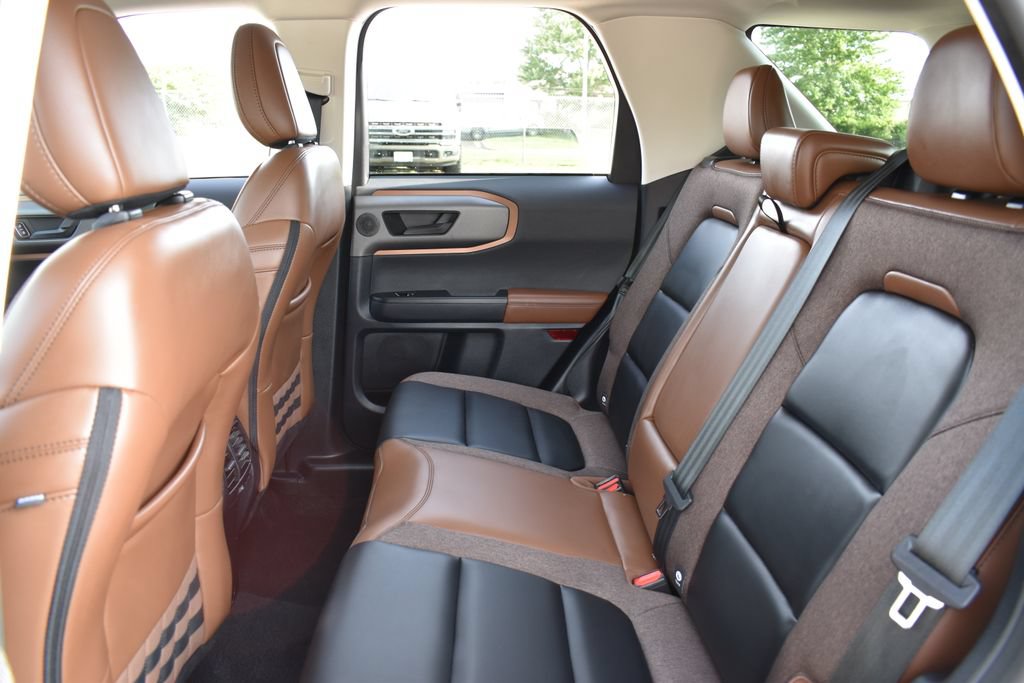 Certified 2025 Ford Bronco Sport Outer Banks w/ Outer Banks Tech Package+ AWD/4WD image 28