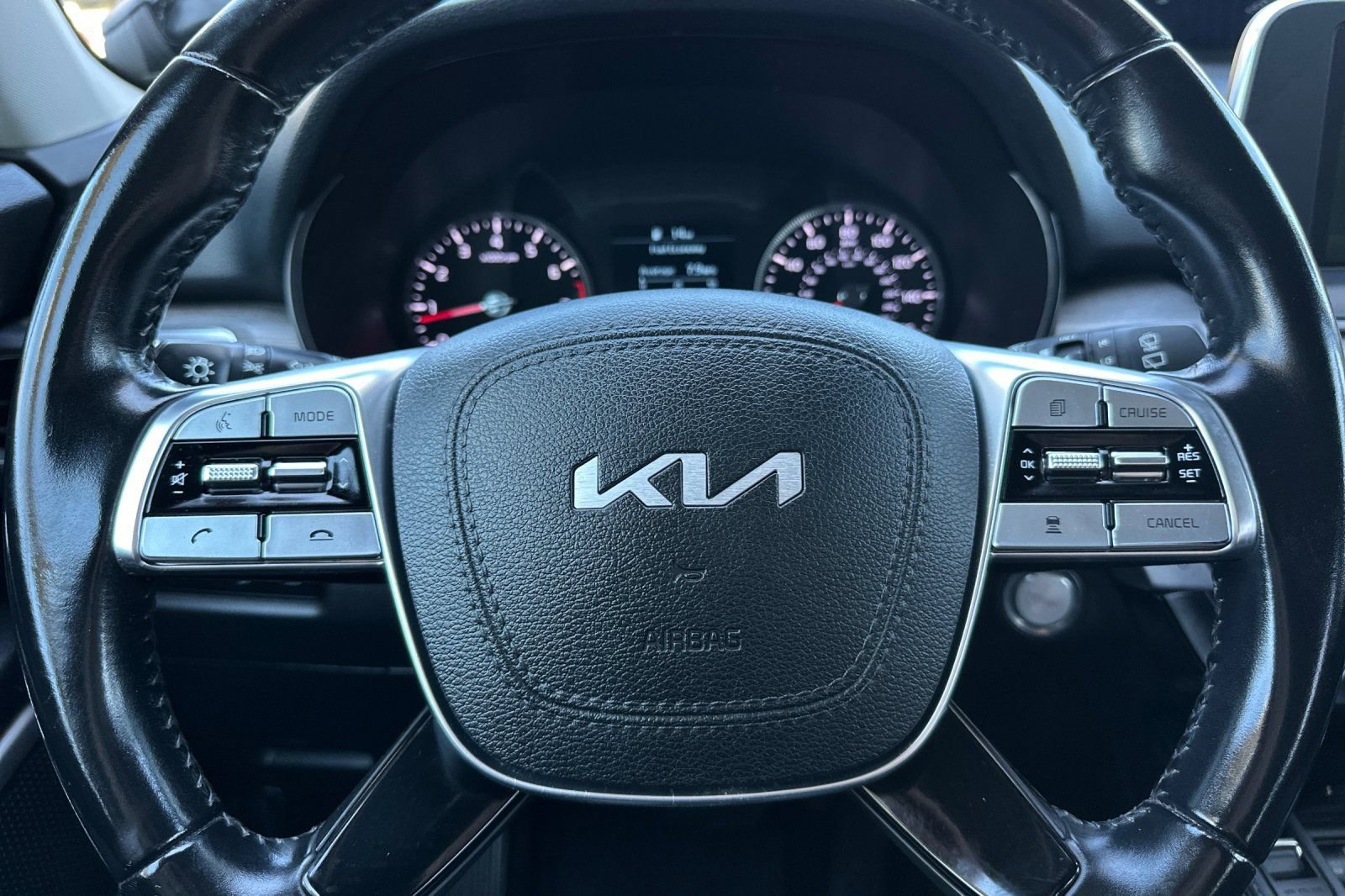 Used 2022 Kia Telluride EX w/ Towing Package FWD image 24