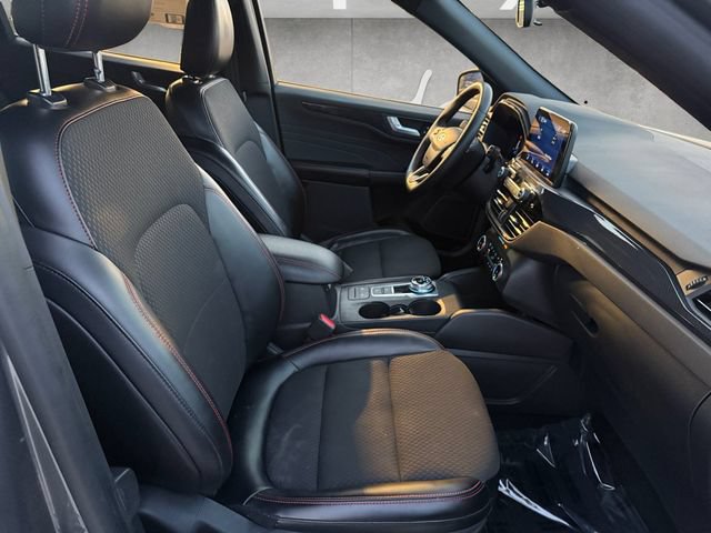 Certified 2024 Ford Escape ST-Line AWD/4WD image 25