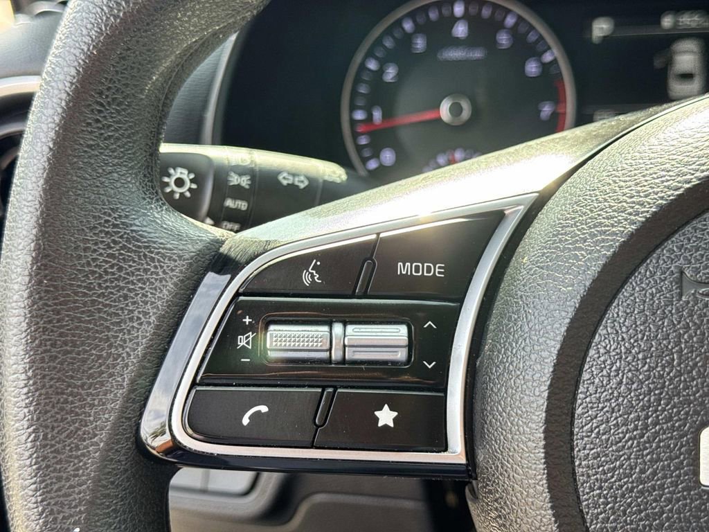 Used 2024 Kia Forte LXS image 19