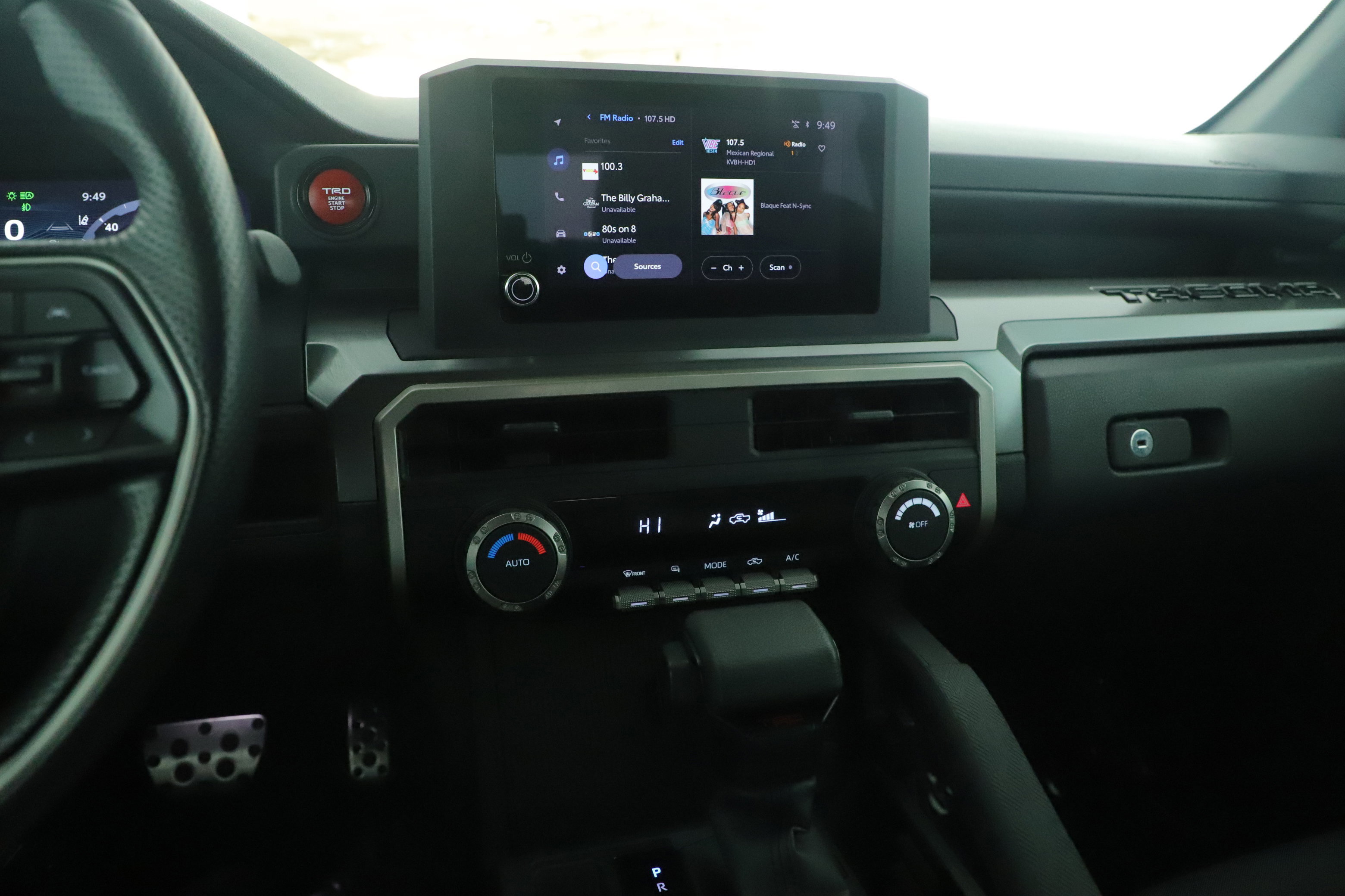 Used 2024 Toyota Tacoma TRD Sport image 18