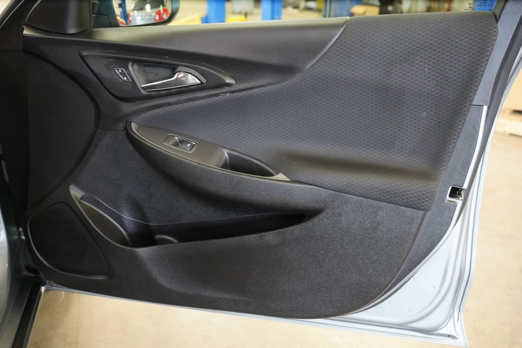 Used 2025 Chevrolet Malibu LT FWD image 19
