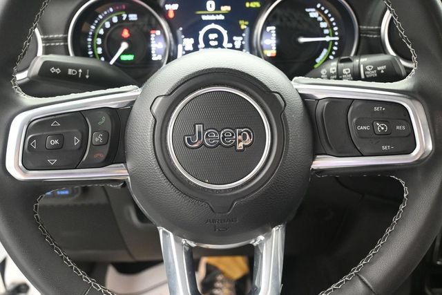 Used 2023 Jeep Wrangler Unlimited Sahara AWD/4WD image 9