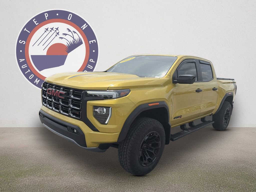 Used 2024 GMC Canyon AT4 w/ AT4 Premium Package AWD/4WD image 2