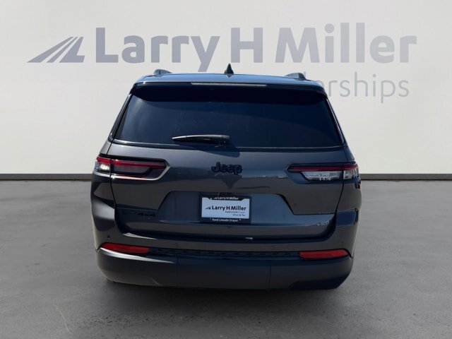 Used 2021 Jeep Grand Cherokee L Laredo AWD/4WD image 4