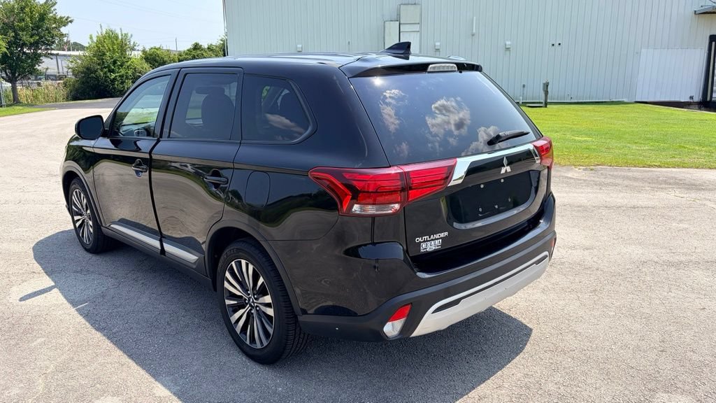 Used 2020 Mitsubishi Outlander ES FWD image 4