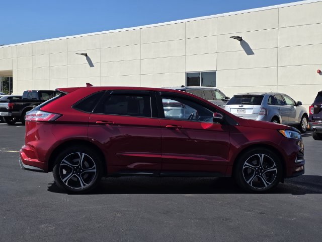 Certified 2020 Ford Edge ST w/ Cold Weather Package AWD/4WD image 3