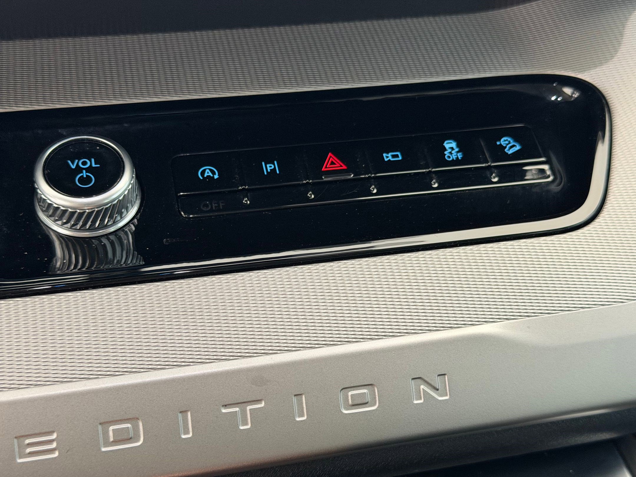 Certified 2025 Ford Expedition Max Active image 29