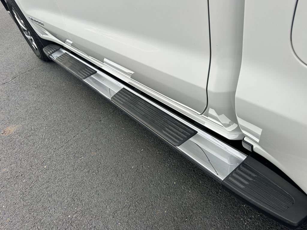 Used 2023 GMC Sierra 1500 SLT image 20