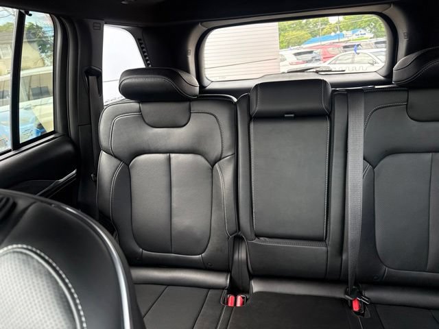 Used 2023 Jeep Grand Cherokee Overland w/ Adv Protech Group III AWD/4WD image 32
