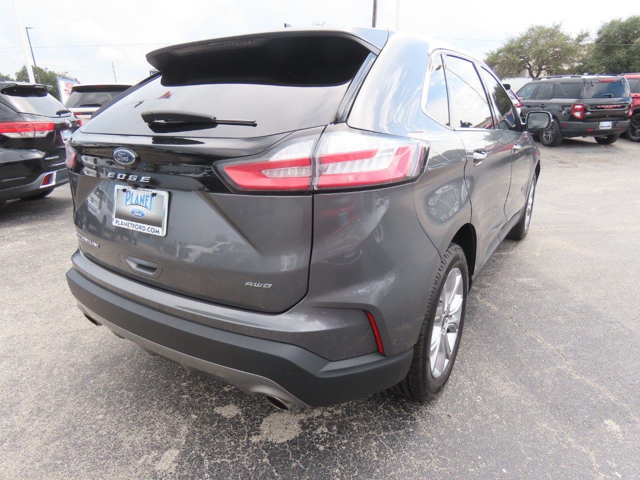 Certified 2023 Ford Edge Titanium AWD/4WD image 12