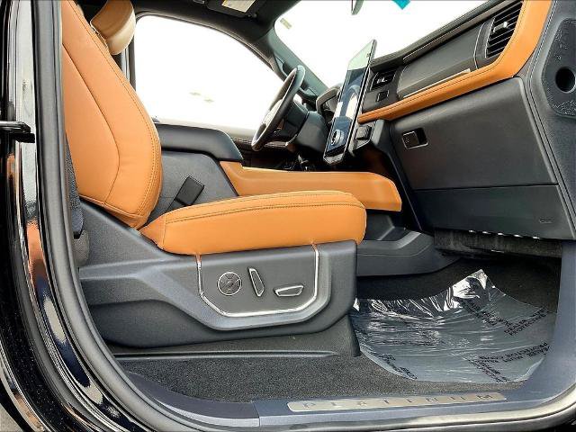 Certified 2024 Ford Expedition Platinum AWD/4WD image 36