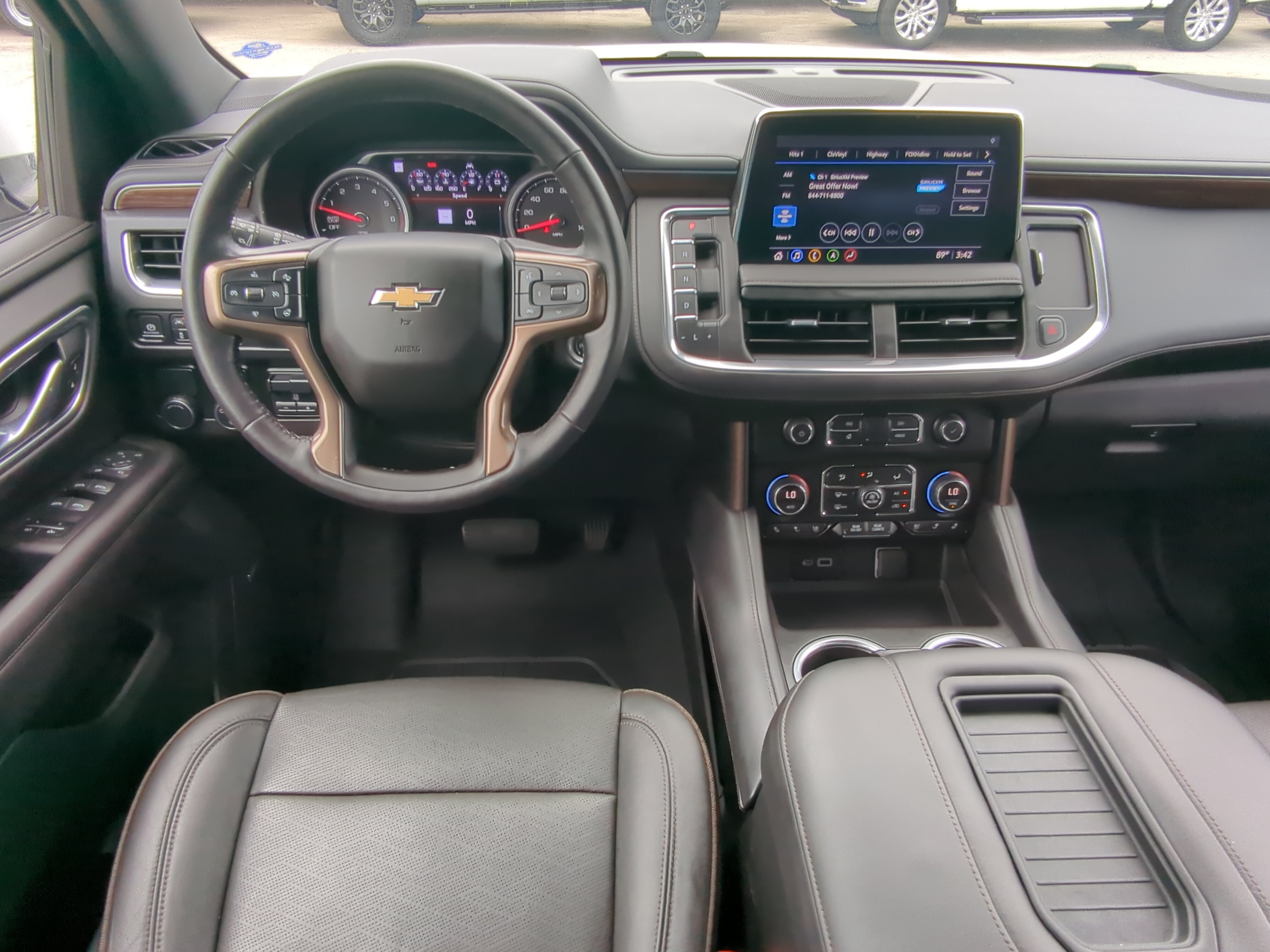 Used 2021 Chevrolet Suburban High Country w/ Premium Package RWD image 14