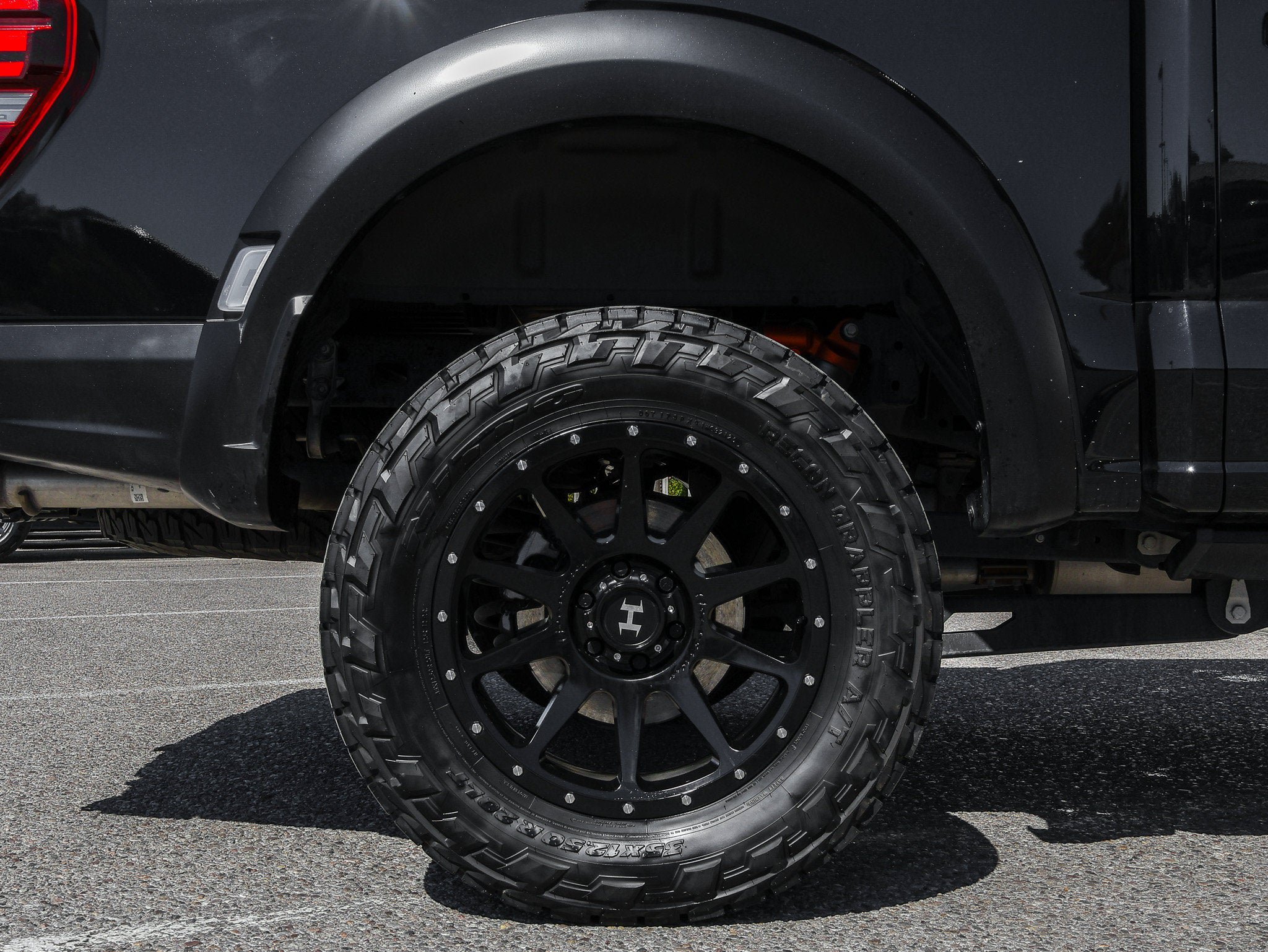Certified 2025 Ford F150 Raptor AWD/4WD image 12