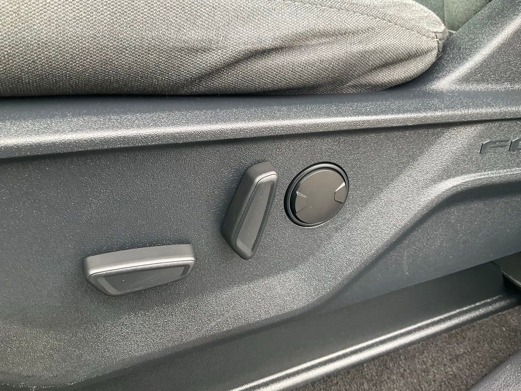 Certified 2022 Ford F150 XLT w/ Equipment Group 302A High image 15