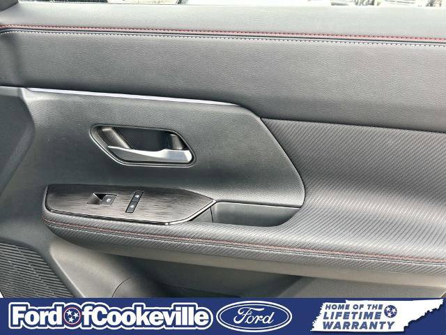 Used 2025 Nissan Kicks SR image 21