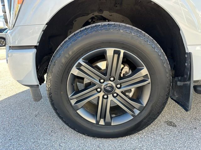 Certified 2022 Ford F150 XLT w/ Equipment Group 302A High image 29