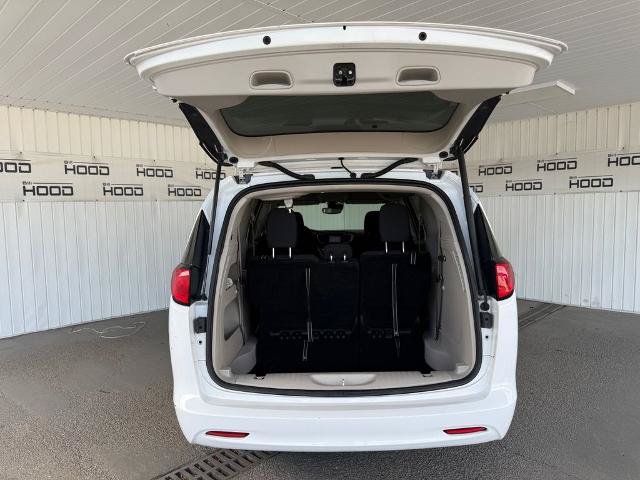 Used 2023 Chrysler Voyager LX FWD image 27