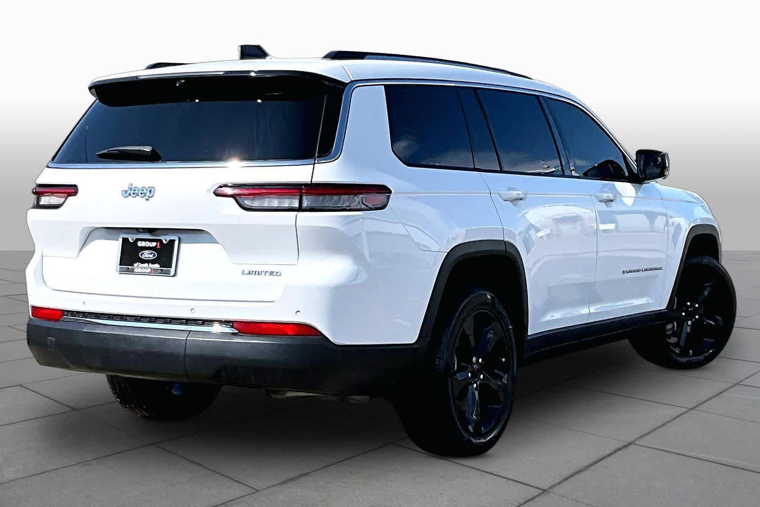 Used 2023 Jeep Grand Cherokee L Limited w/ Luxury Tech Group II RWD image 5
