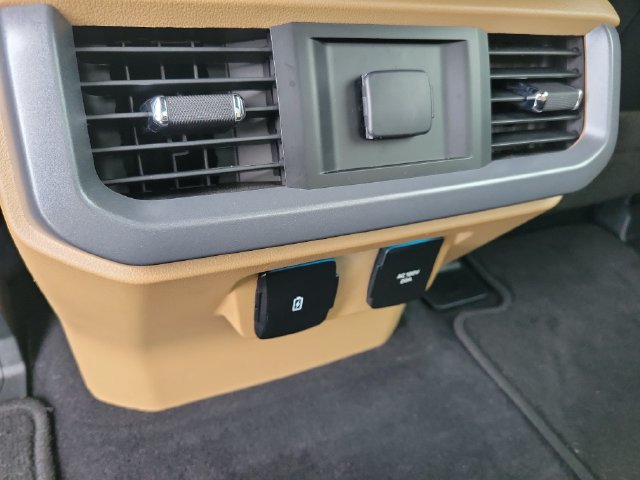 Certified 2023 Ford F150 Lariat w/ Trailer Tow Package RWD image 17